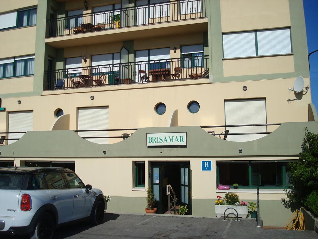 Hotel Brisamar Bañugues Exteriör bild