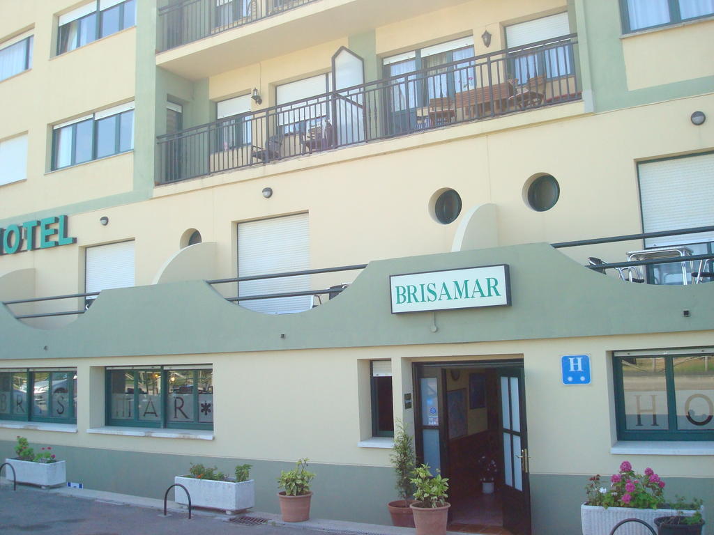 Hotel Brisamar Bañugues Exteriör bild